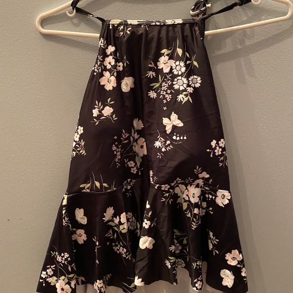 Sweet Floral print Halter Tankini with Peplum Black Bottoms - Picture 2 of 16